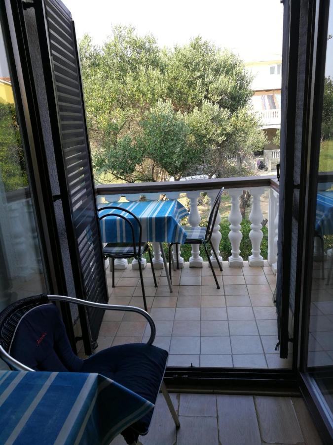 Apartments Mint Povljana - 50M From Sandy Beach 외부 사진