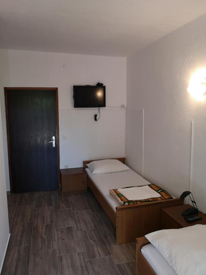Apartments Mint Povljana - 50M From Sandy Beach 외부 사진