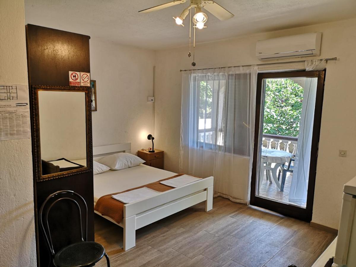 Apartments Mint Povljana - 50M From Sandy Beach 외부 사진